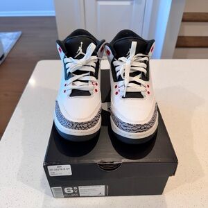 Jordan 3 Retro White Cement men’s size 6.5, in excellent condition!